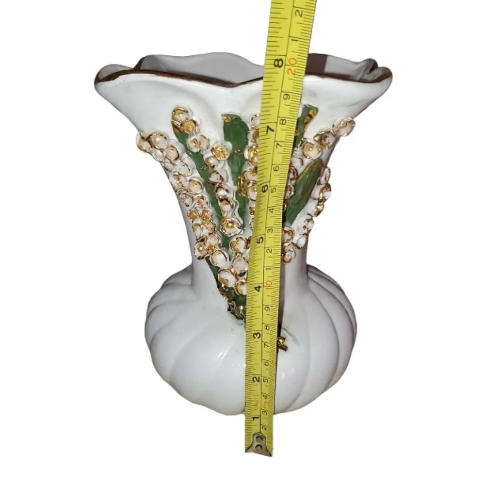 1930s Hand Painted Ceramic Lily Of The Valley Flower Vase Cream & Gold Gilding - Picture 2 of 10